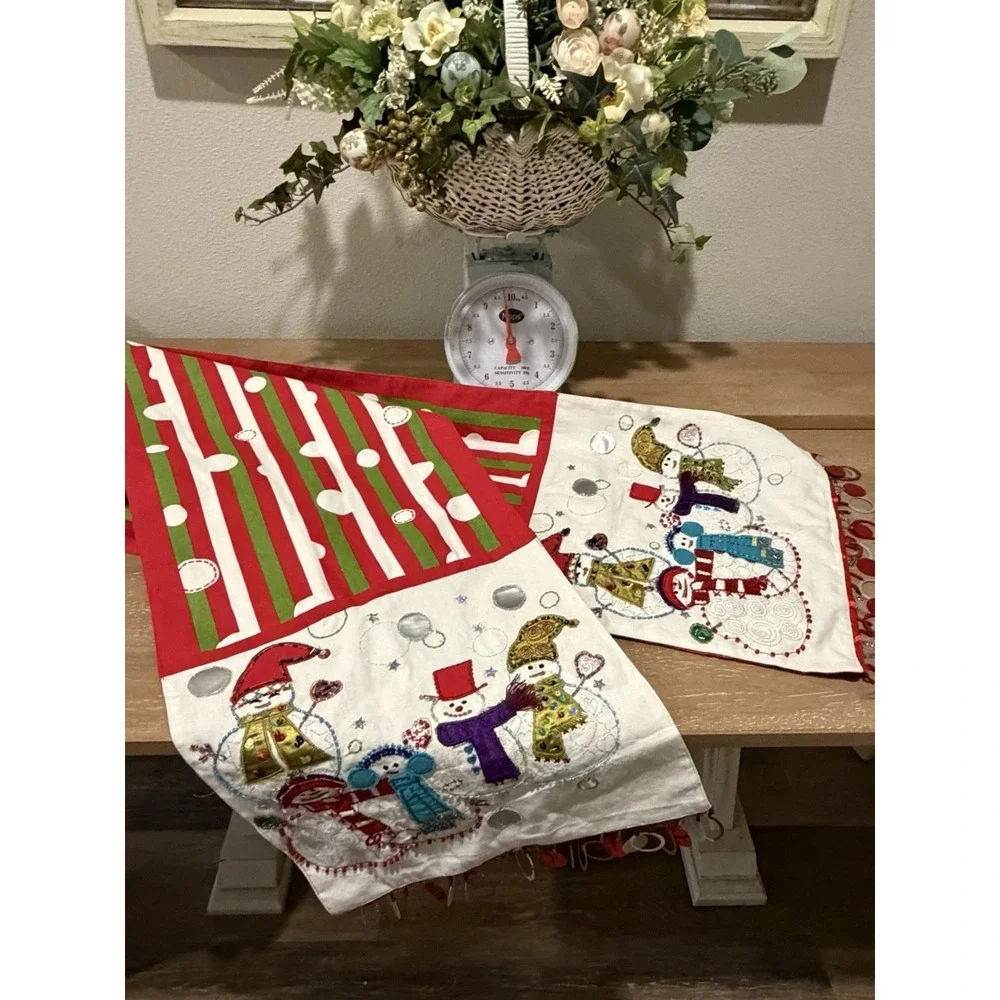 Pier 1 Embroidered Beaded  Christmas Table Runner~Whimsical Snowman Sequins~72